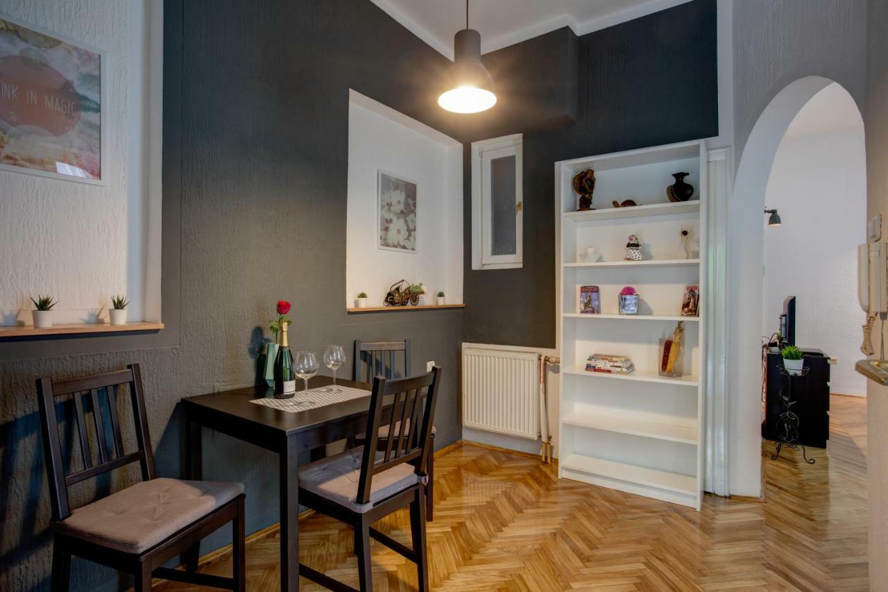 Dora Apartment Belgrado Esterno foto